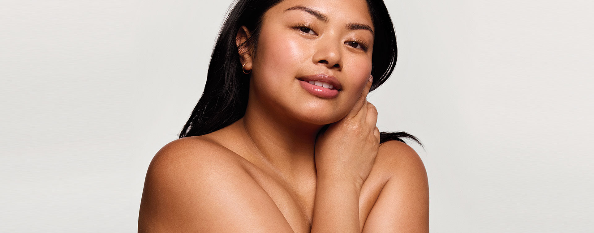 Face Moisturizer vs Body Moisturizer: Why You Need Both (And How to Choose)